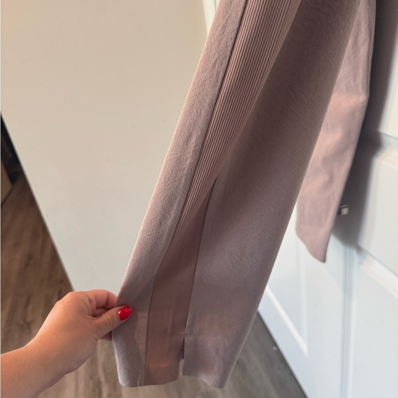 Athleta - Textured Brooklyn Ankle Pant Grain Camo Mocha Latte 6T - Picture 5 of 7